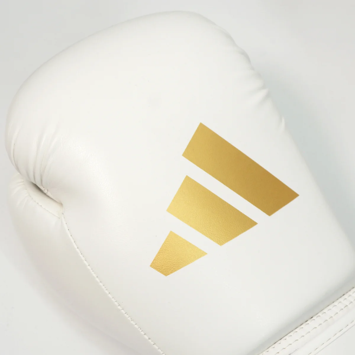 boxer, handschuh, weiß, goldenes logo, sports gear