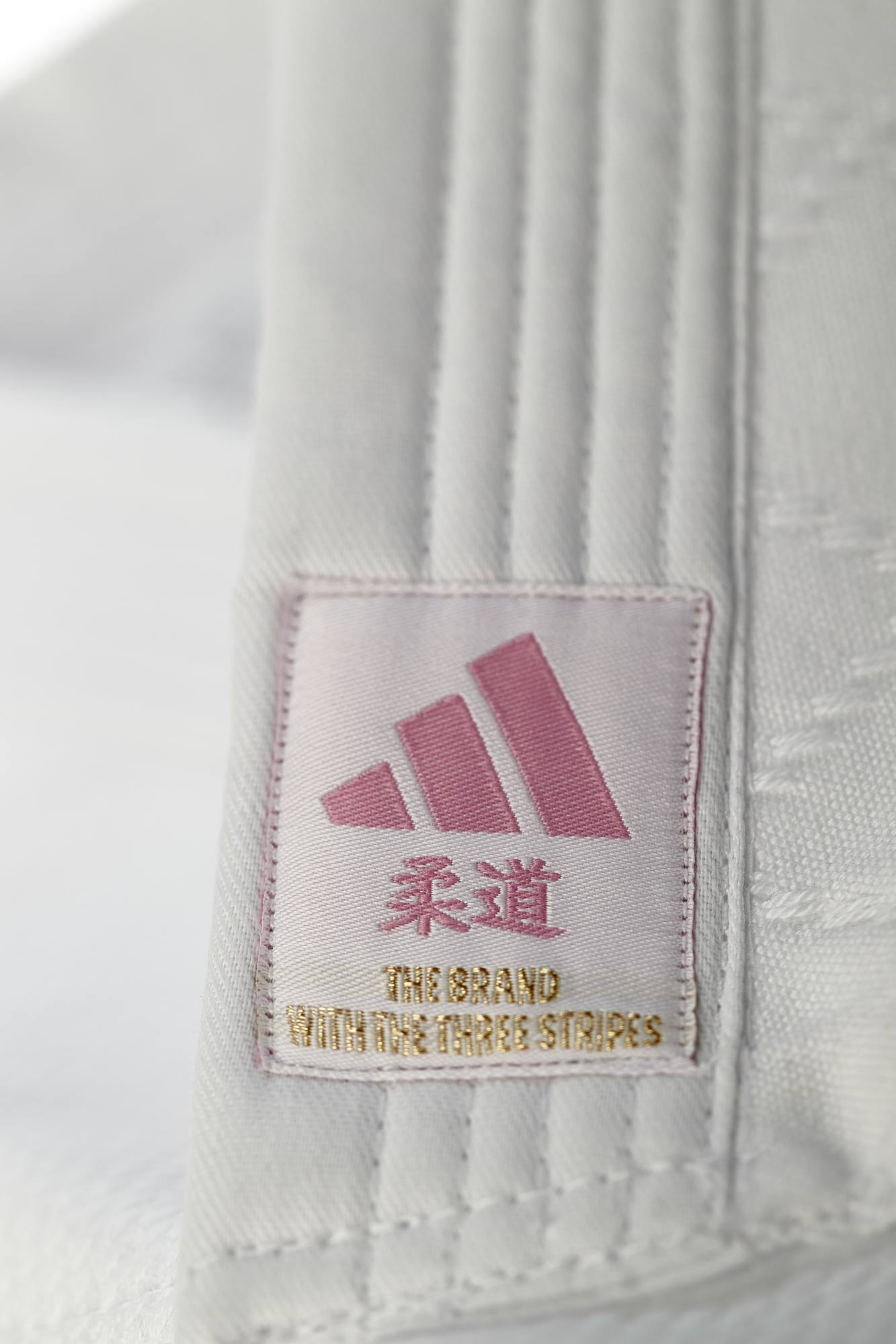 adidas judo gi Club J350 white/pink stripes