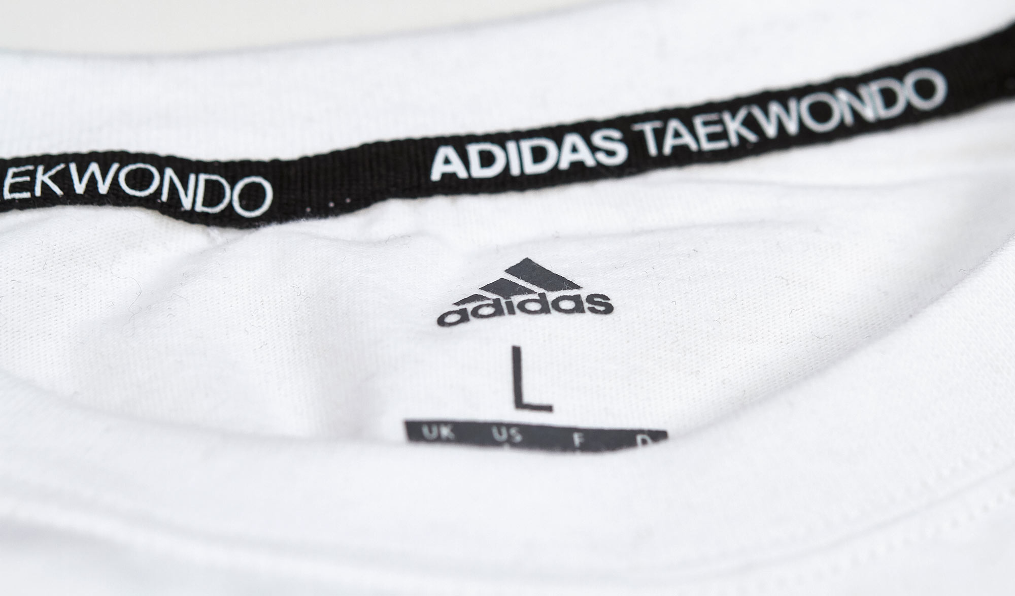 adidas Community Line T-Shirt Taekwondo Circle adicsts01T white/red