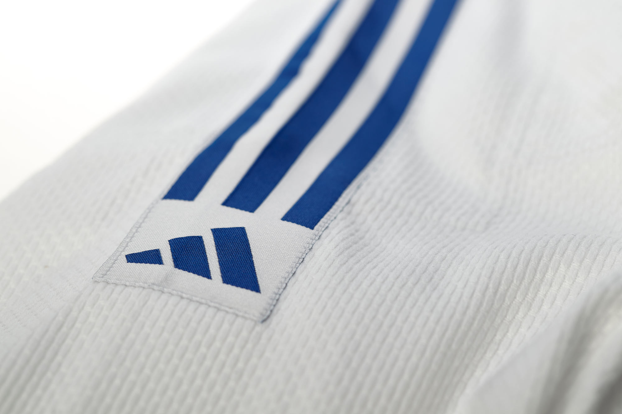 adidas judo gi Club J350E white/blue stripes