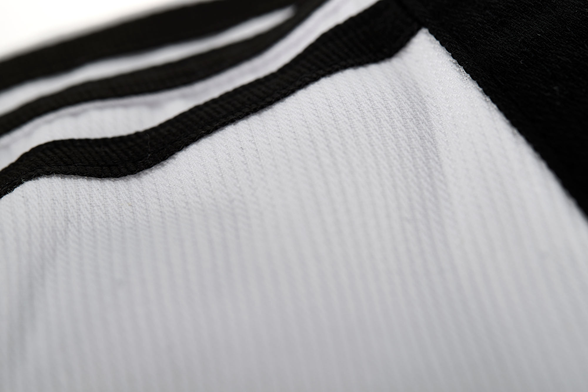 adidas TKD dobok adi club ADITCB02 black collar / black stripes adidas TKD dobok adi club ADITCB02 black collar / black stripes