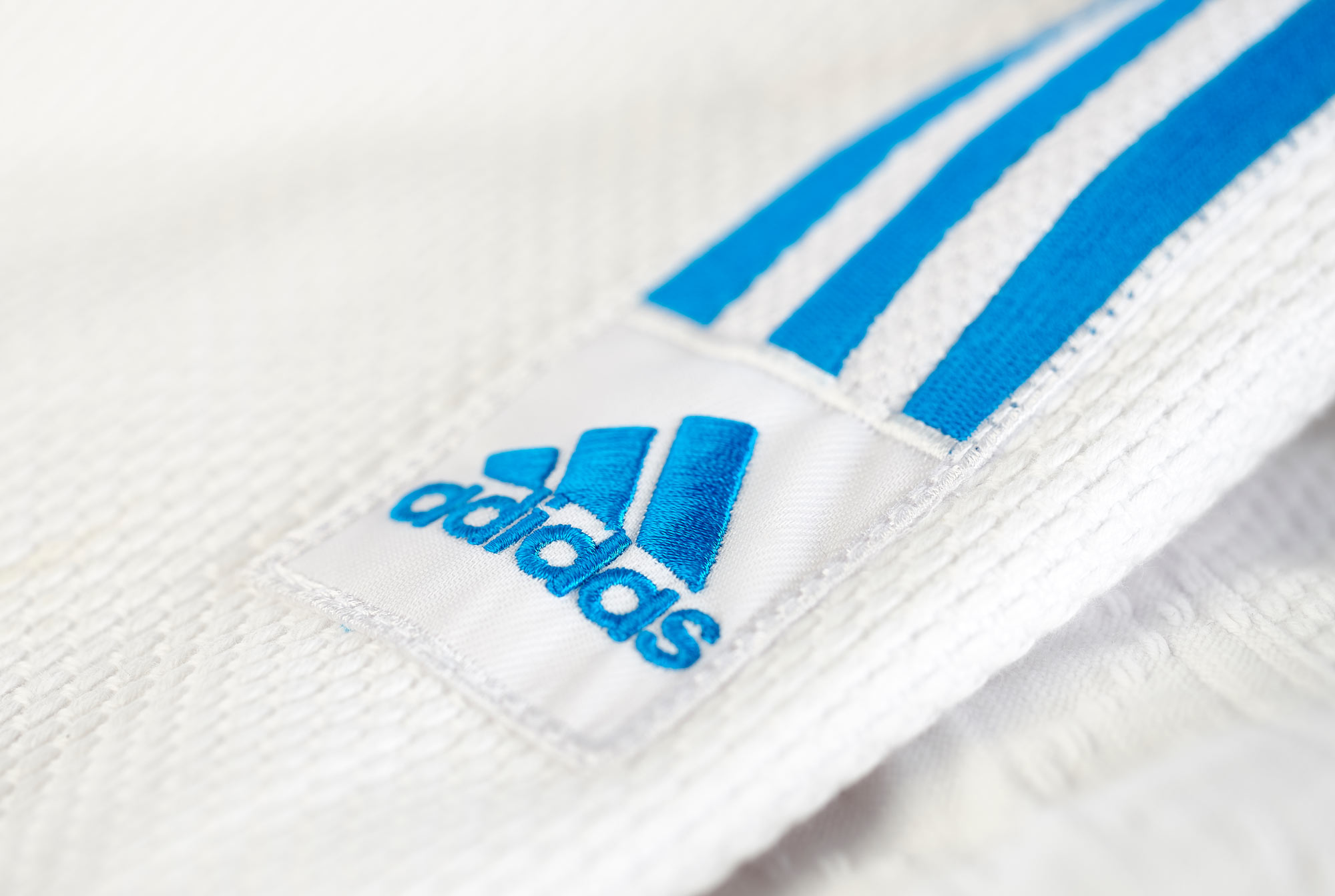 adidas judo gi Contest J650 white/blue stripes