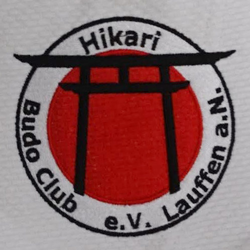 Bruststick - Logo 1 - Hikari Lauffen, 10cm mit Hintergrund
