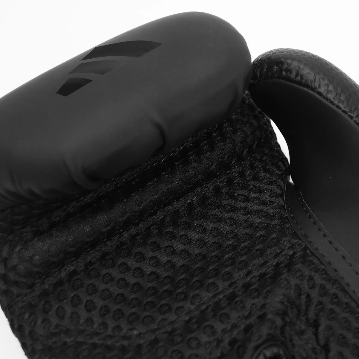 boxing gloves, handschuhe, schwarz, mesh-stoff, gepaddet