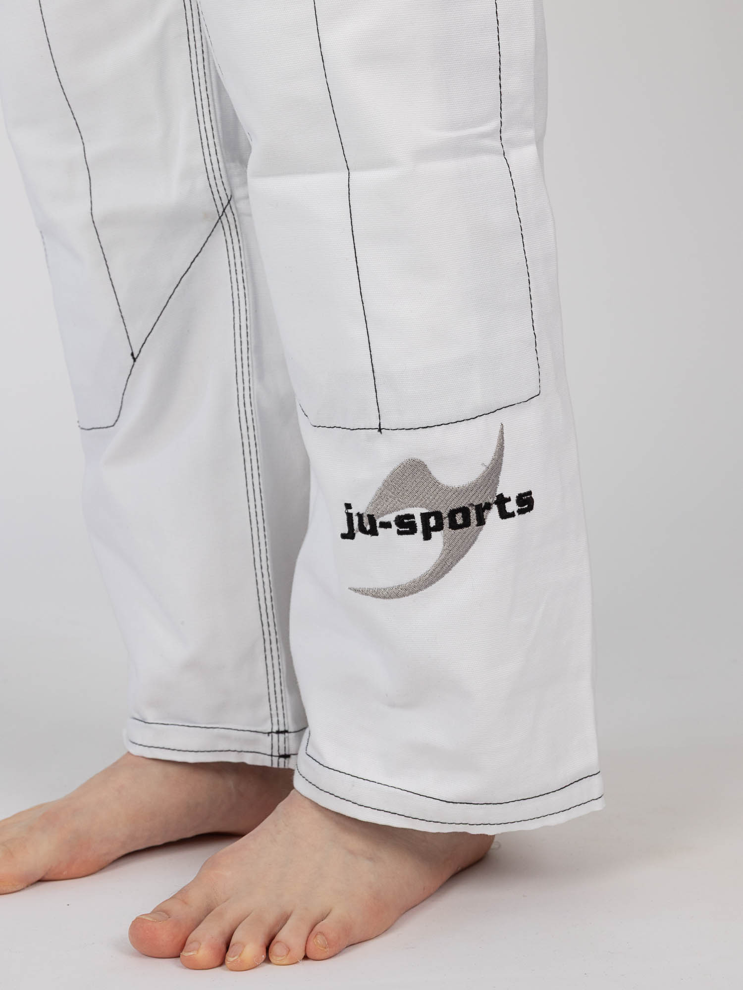 Judo-Hose, Gi-Hose, weiße Hose, Logo-Applikation, Steppnaht
