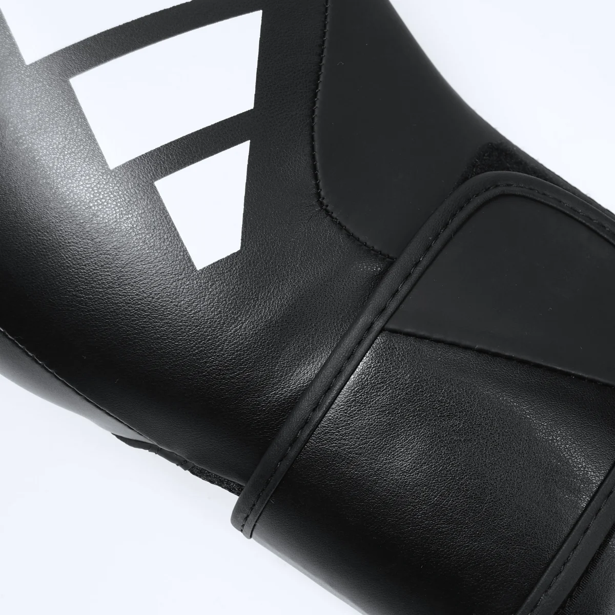 Schuh, Schwarz, Sneaker, Gummi/Neopren?, Schnallenverzierung?