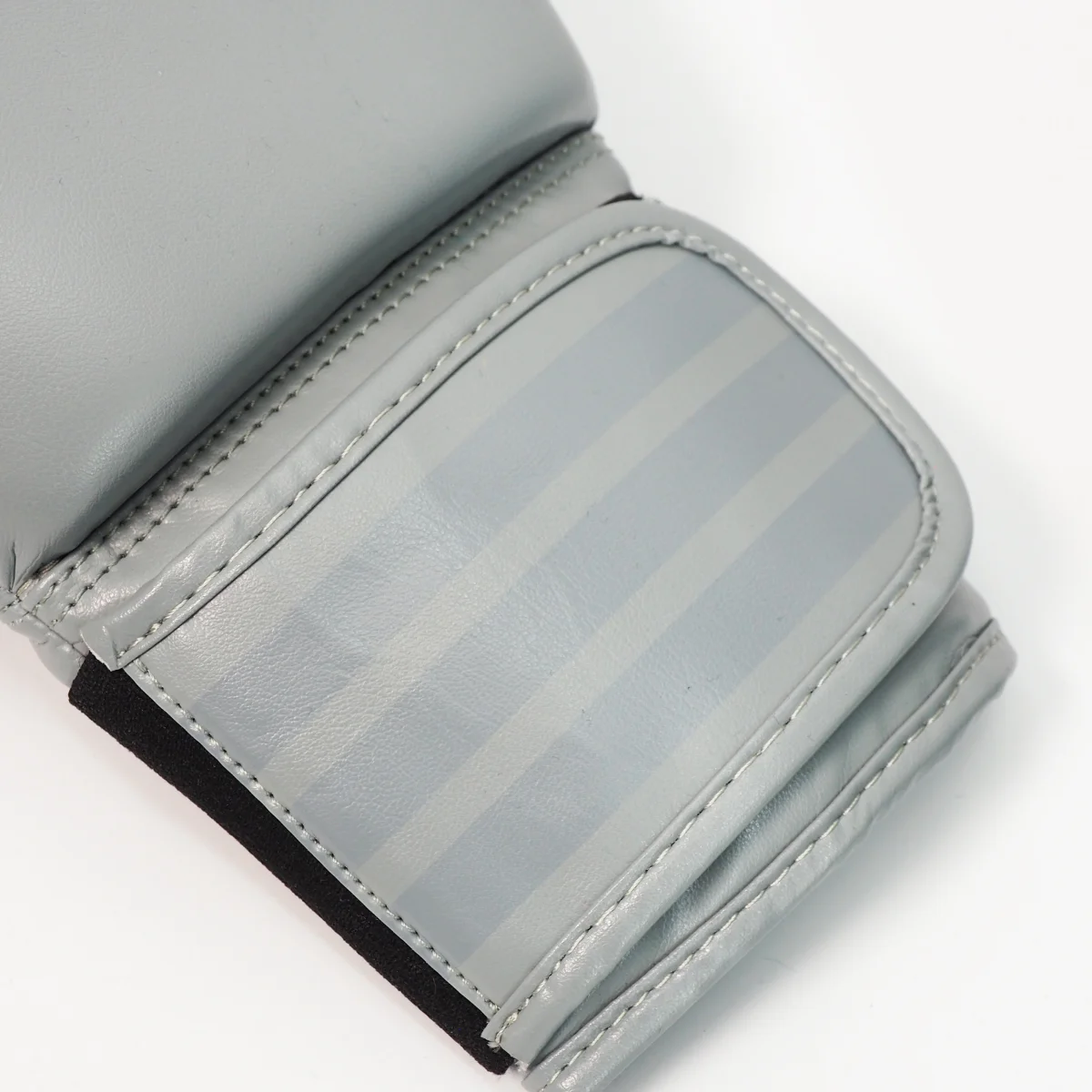 wallet, card holder, stripe pattern, helles grau, Leder