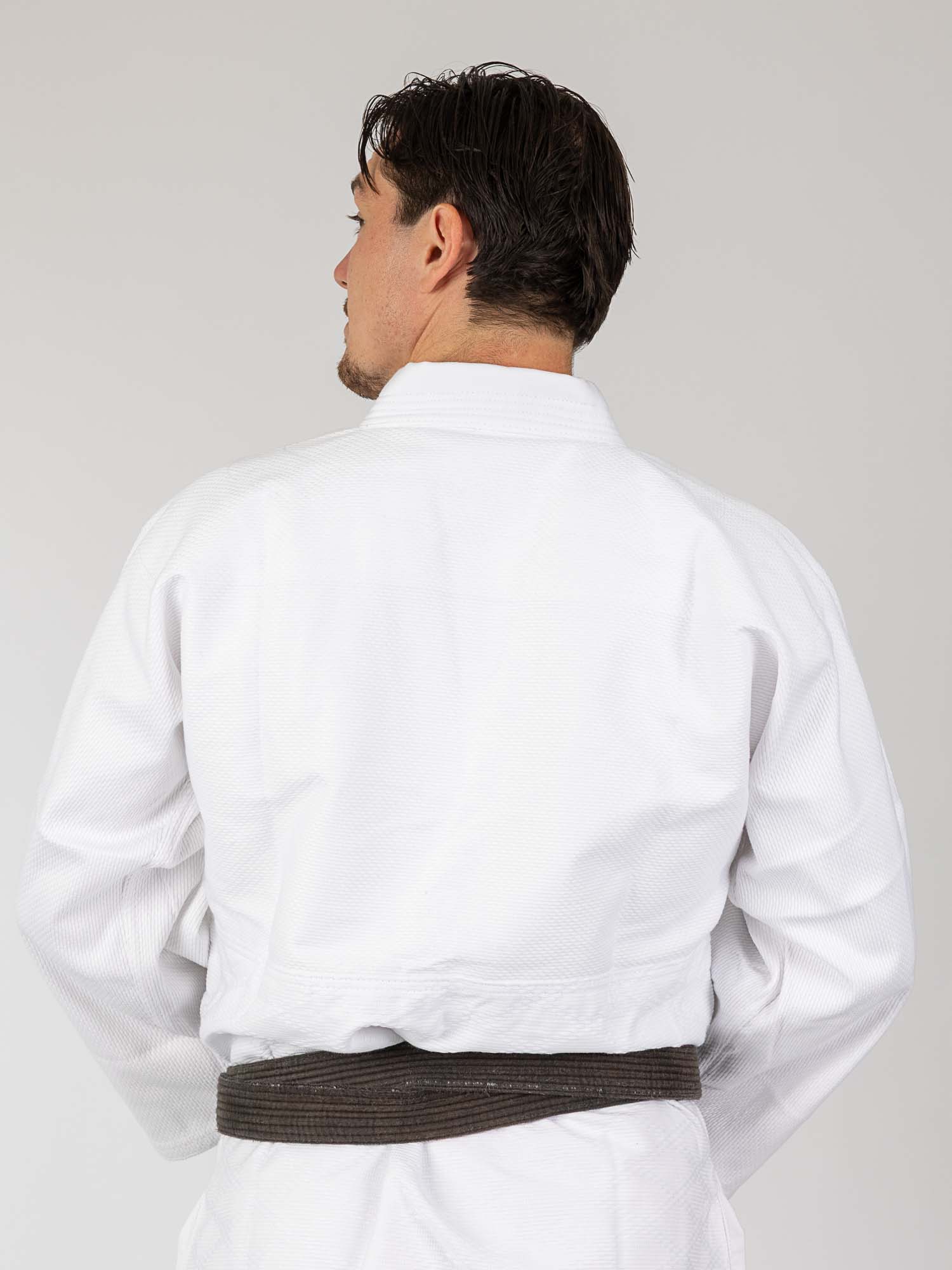 Karateanzug, Weißer Gi, Gürtel braun, Judo/Gi?,  Kampfsportanzug
