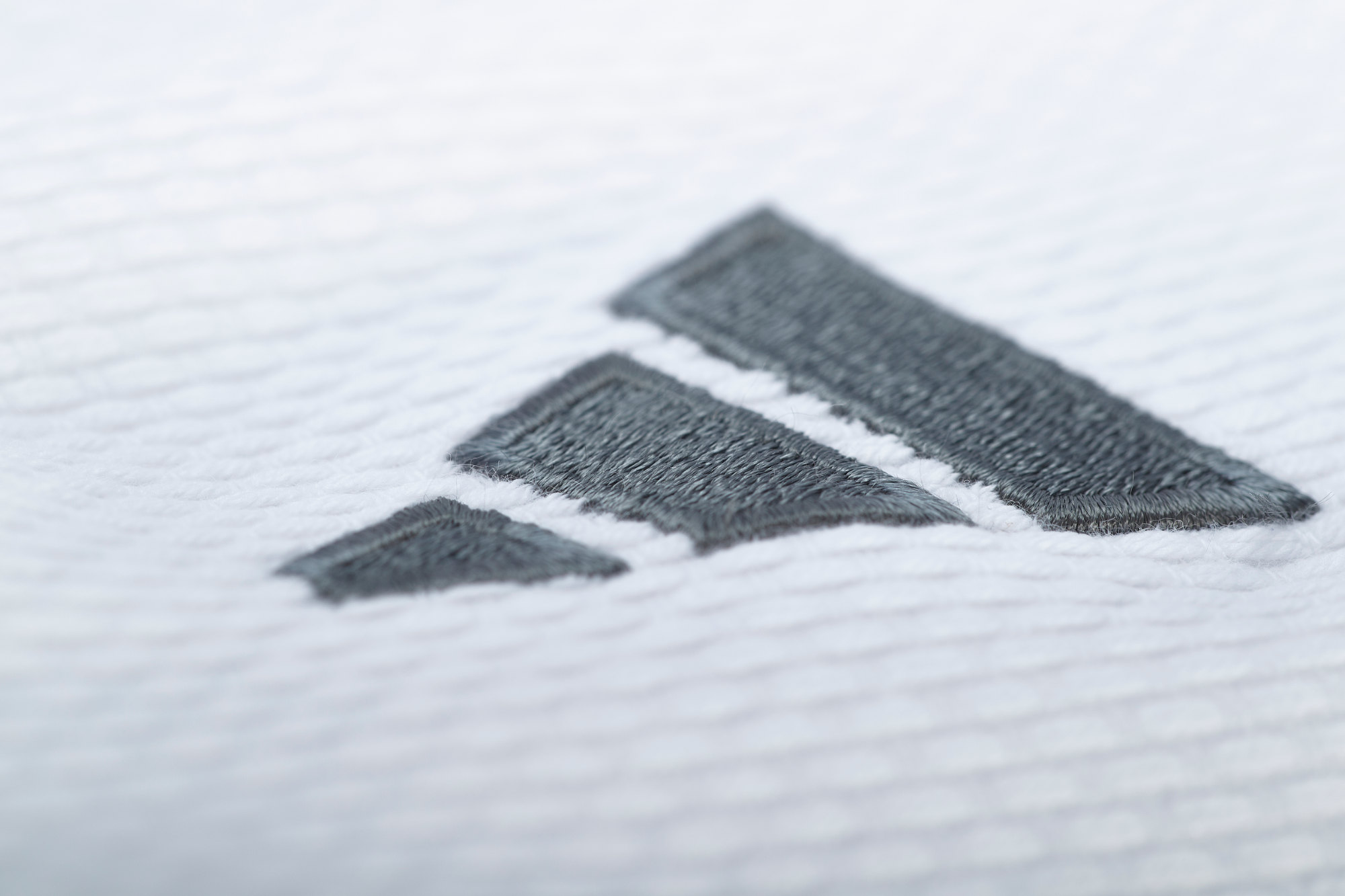 adidas BJJ Anzug Challenge 2.0 white/gradient grey JJ350 adidas BJJ Anzug Challenge 2.0 white/gradient grey JJ350
