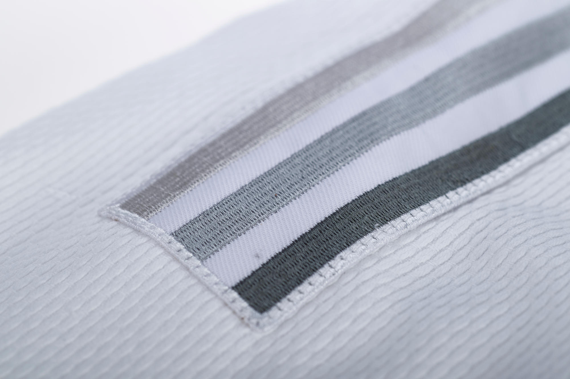 adidas BJJ Anzug Challenge 2.0 white/gradient grey JJ350 adidas BJJ Anzug Challenge 2.0 white/gradient grey JJ350