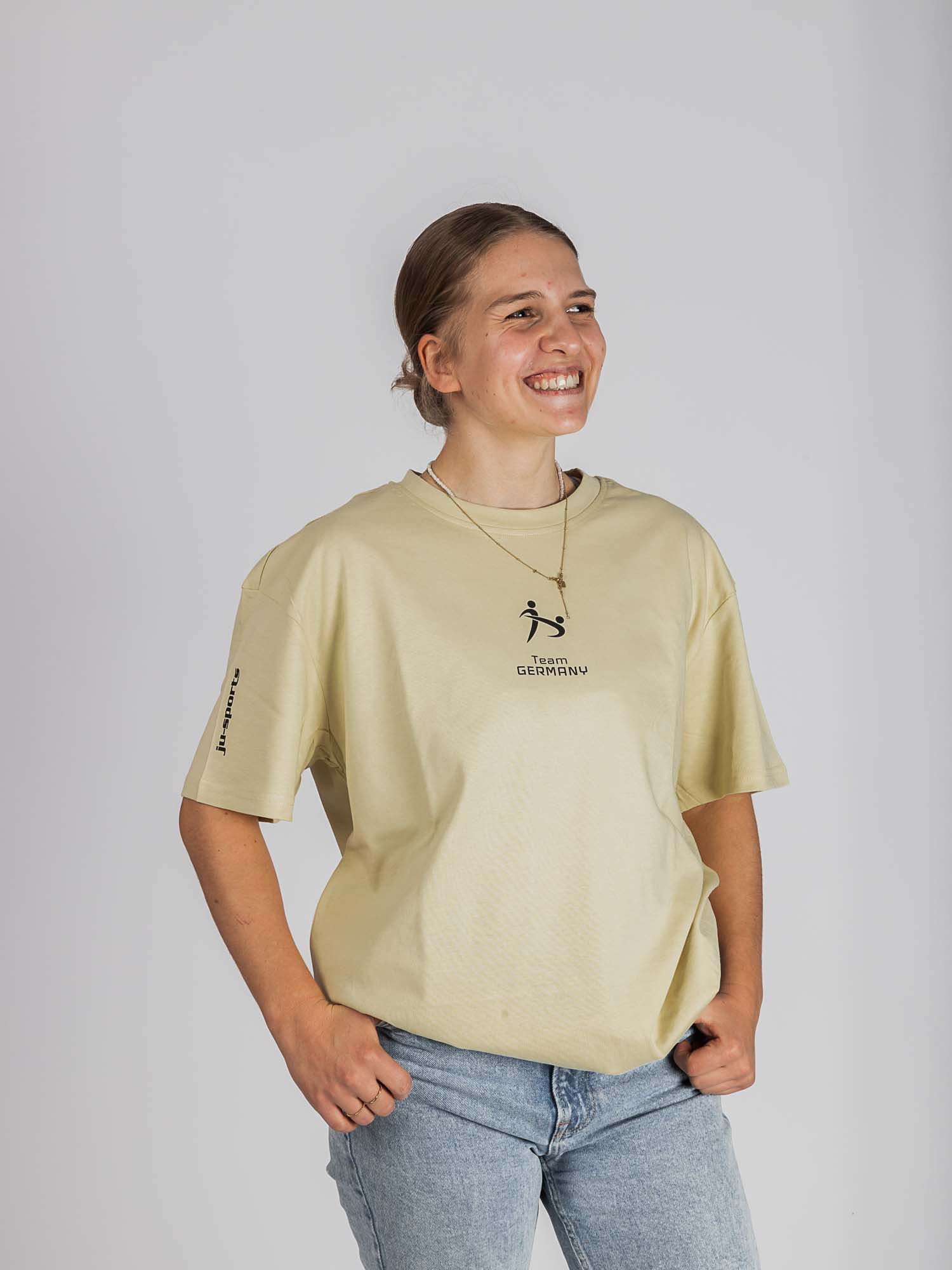 20260311-DJJV-Fanshirt-5434_(1)